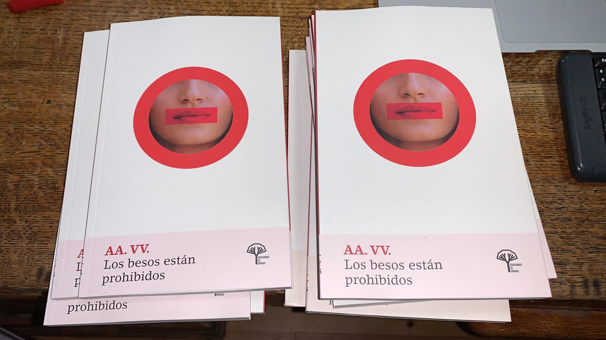 PRESENTACIÓN «LOS BESOS ESTÁN PROHIBIDOS»